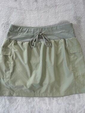 Calia Cargo Hiking Skort Built-In Shorts Utility Deep Pockets sz S Outdoors